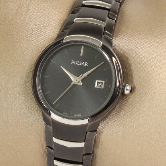 Pulsar Ladies Casual Quartz Watch Black Ion Coated Polished Hand 25mm main image 11